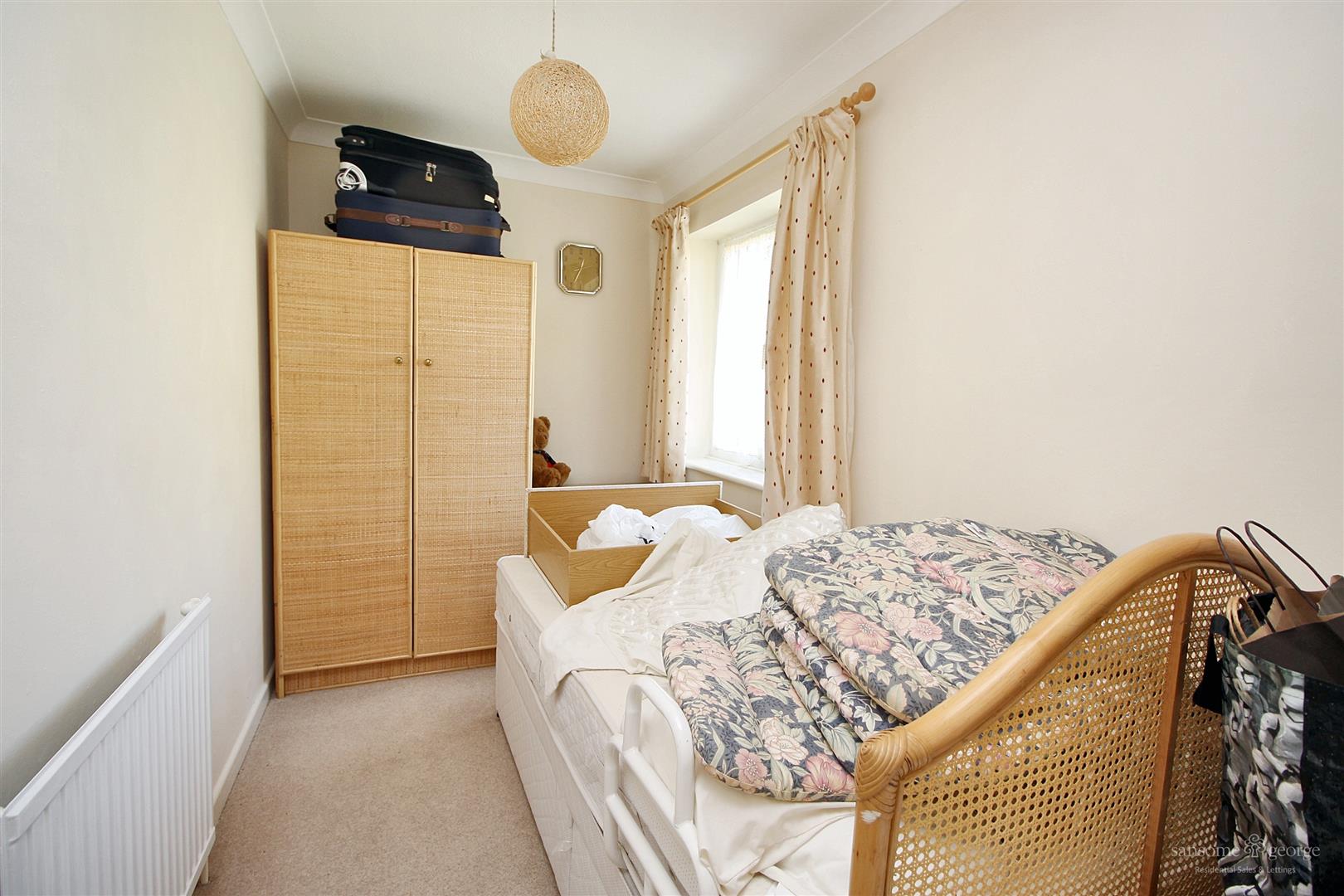 Fircroft Close, Tilehurst, Reading